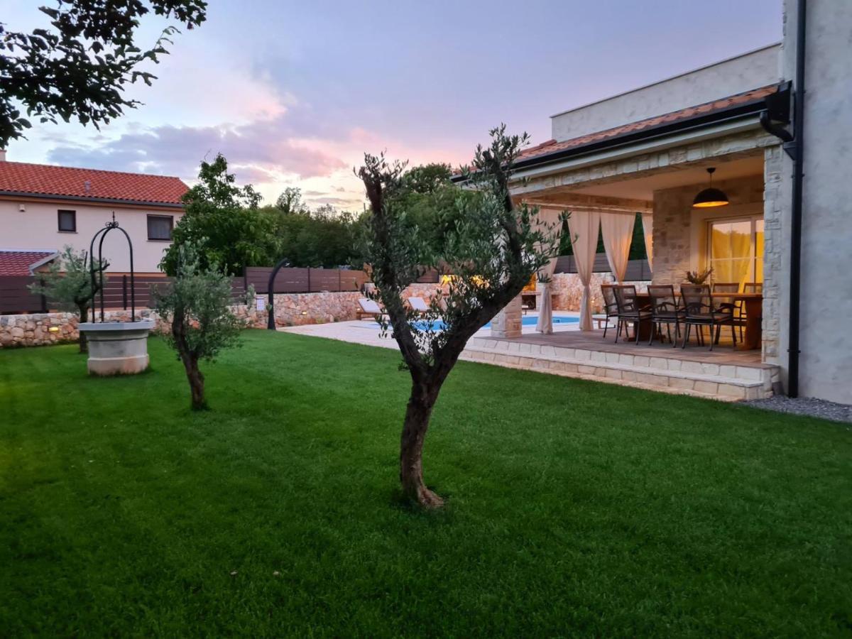 Villa Lulu Kamena Villa S Maslinikom Otok Krk Dobrinj Selo Gostinjac Krk Town Εξωτερικό φωτογραφία