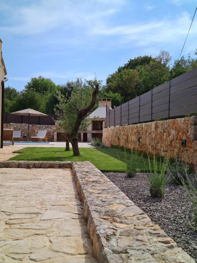 Villa Lulu Kamena Villa S Maslinikom Otok Krk Dobrinj Selo Gostinjac Krk Town Εξωτερικό φωτογραφία
